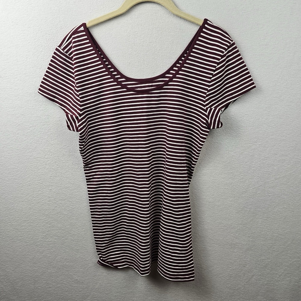 Gap Top Woman's Size Large Red White Striped Short Sleeve Stretch Extensible